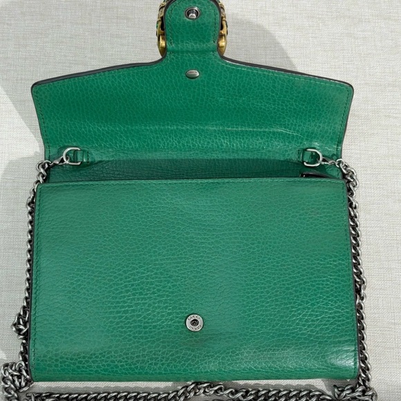 Gucci Green Leather Bag with Silver Chain - Picture 9 of 12